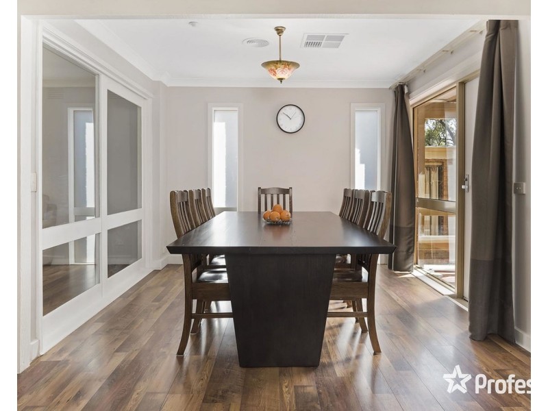 254 Manchester Road, Mooroolbark VIC 3138