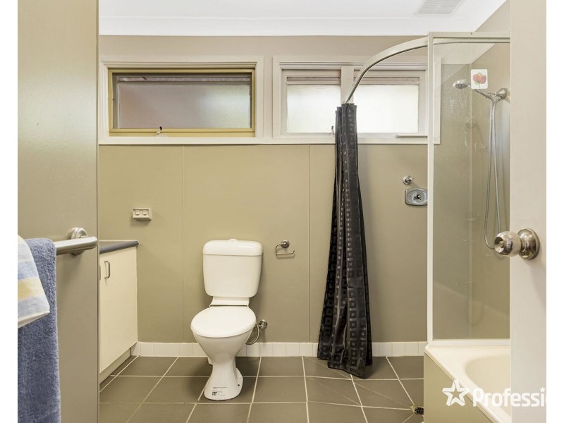 254 Manchester Road, Mooroolbark VIC 3138