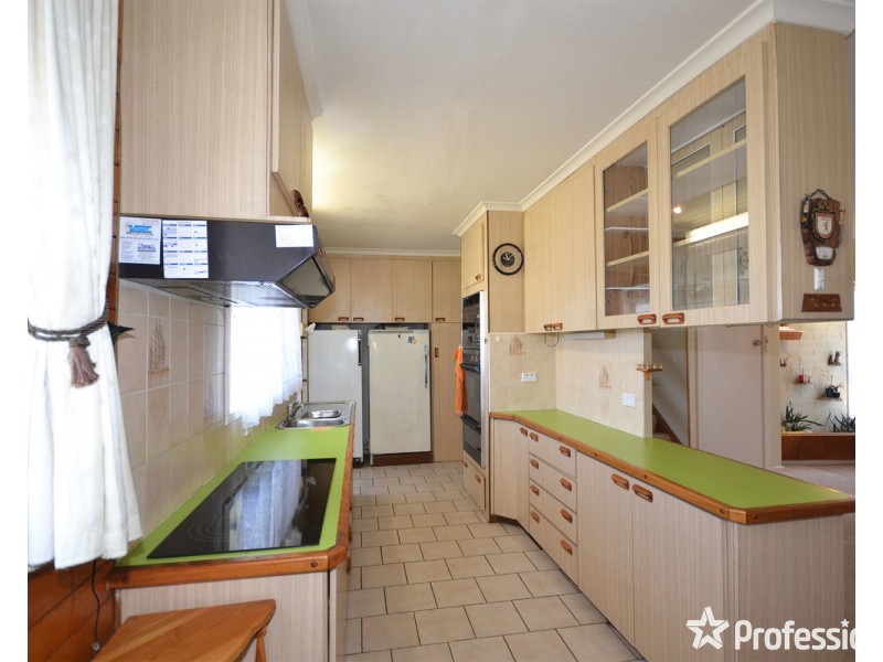 23 Diane Crescent, Mooroolbark VIC 3138