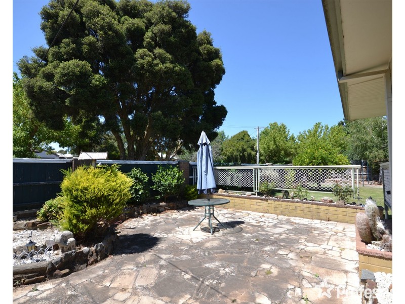 23 Diane Crescent, Mooroolbark VIC 3138