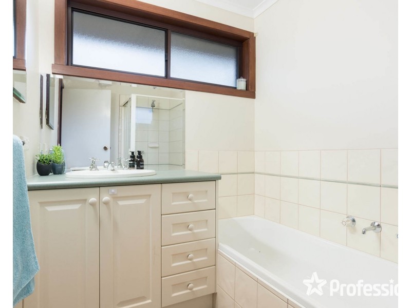 4/1 Rawlinson Street, Croydon VIC 3136