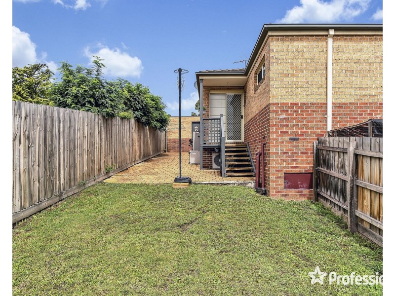 12/15 Cambridge Road, Mooroolbark VIC 3138