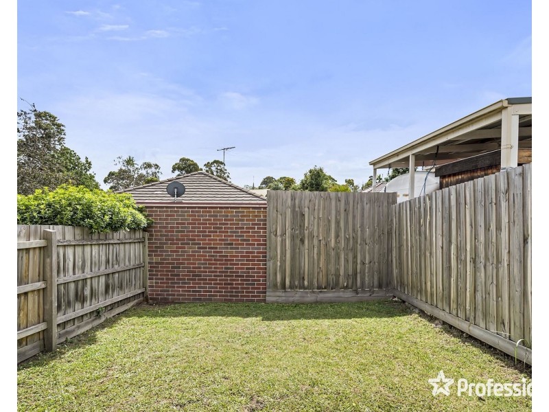 12/15 Cambridge Road, Mooroolbark VIC 3138