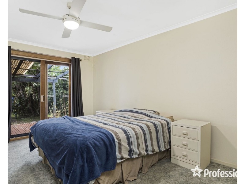 57 Gladesville Drive, Kilsyth VIC 3137