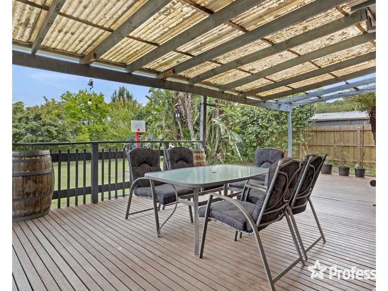 57 Gladesville Drive, Kilsyth VIC 3137