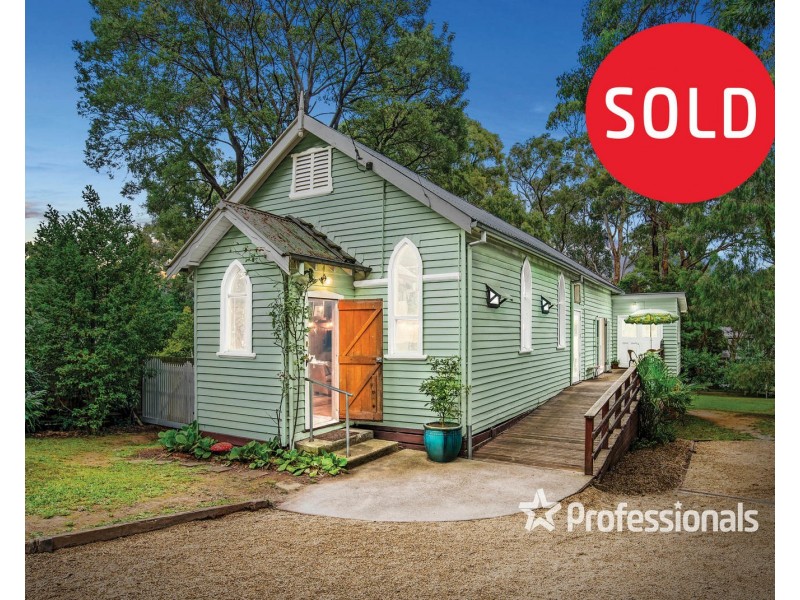 12 Watkins Crescent, Mount Evelyn VIC 3796