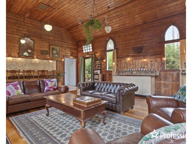 12 Watkins Crescent, Mount Evelyn VIC 3796