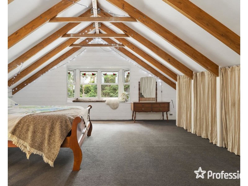 12 Watkins Crescent, Mount Evelyn VIC 3796