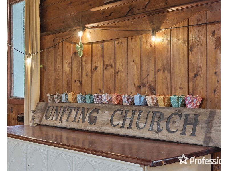 12 Watkins Crescent, Mount Evelyn VIC 3796