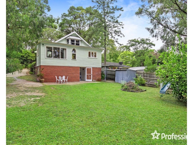 12 Watkins Crescent, Mount Evelyn VIC 3796
