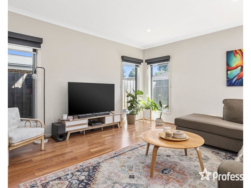 1 Nolan Avenue, Mooroolbark VIC 3138