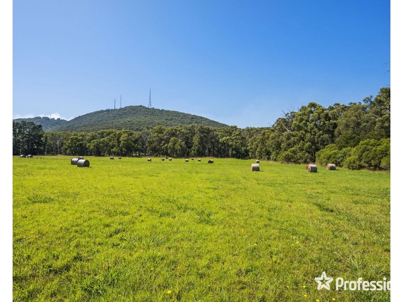 95 Sheffield Road, Kilsyth VIC 3137