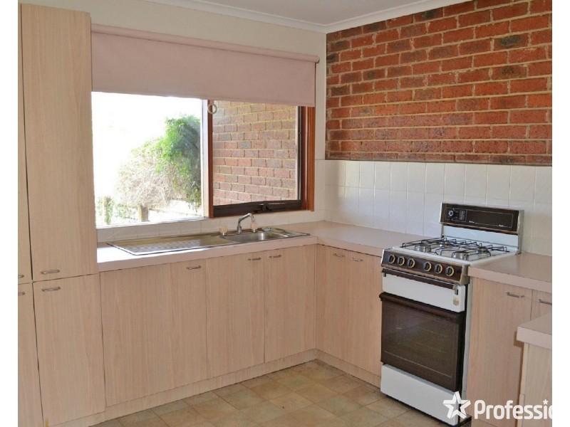 8/17-19  Ervin Road, Kilsyth VIC 3137