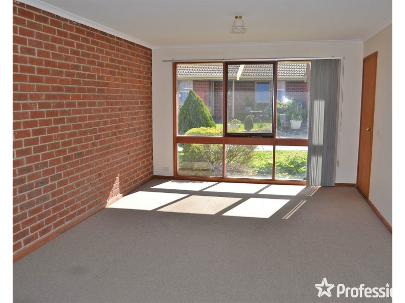 8/17-19  Ervin Road, Kilsyth VIC 3137