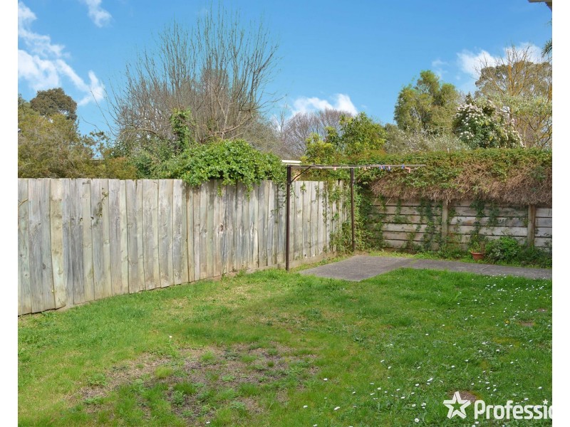 8/17-19  Ervin Road, Kilsyth VIC 3137