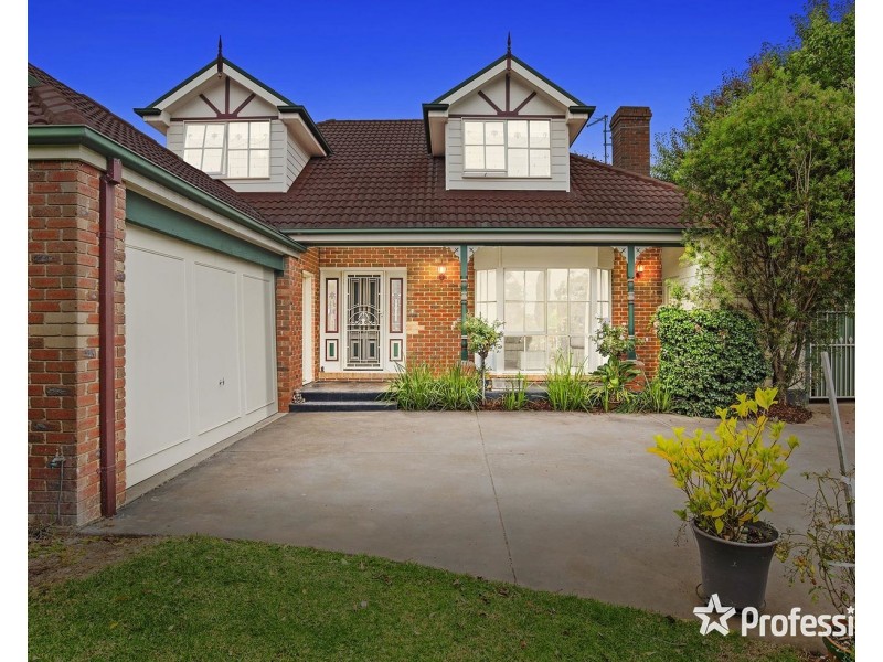 2 Bransdale Close, Mooroolbark VIC 3138