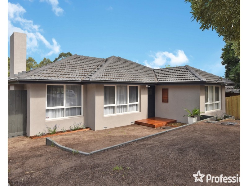 73 Esther Crescent, Mooroolbark VIC 3138
