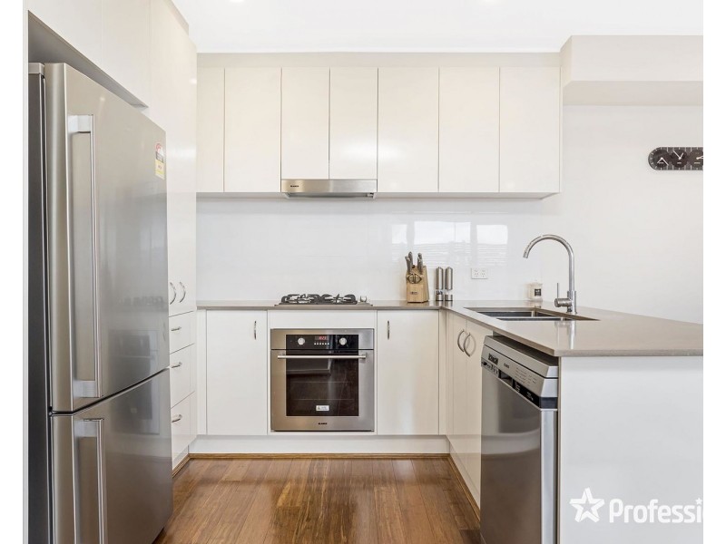 203/18 Myrtle Street, Bayswater VIC 3153