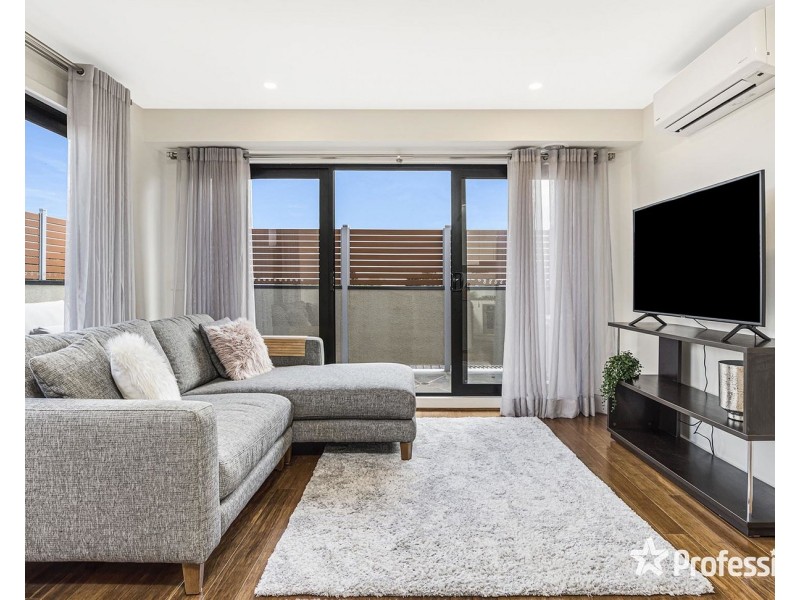 203/18 Myrtle Street, Bayswater VIC 3153
