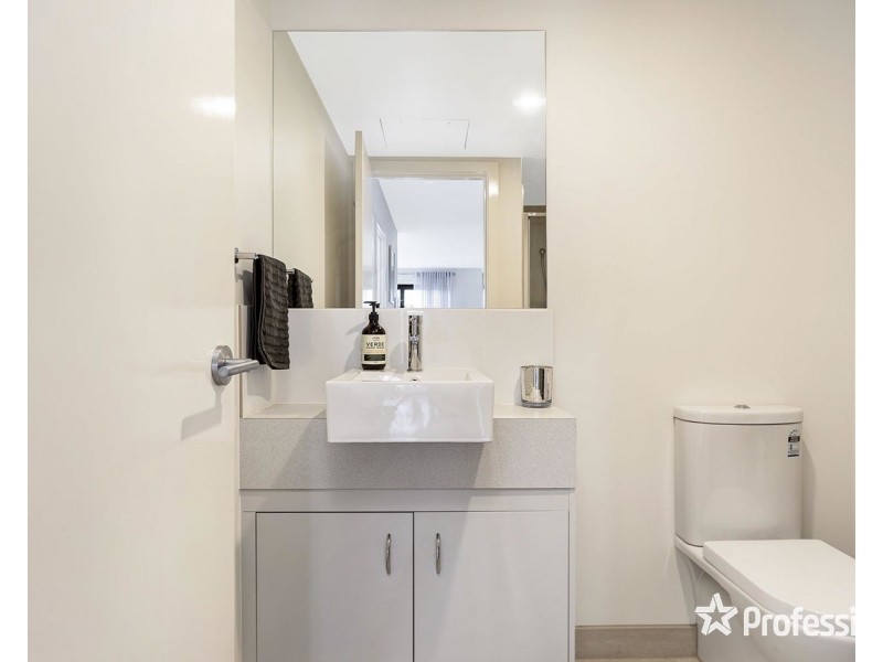 203/18 Myrtle Street, Bayswater VIC 3153