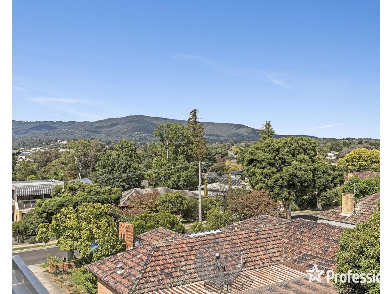 203/18 Myrtle Street, Bayswater VIC 3153