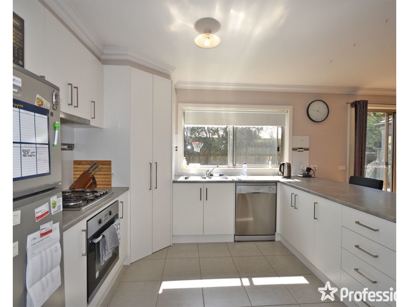 10a Neville Street, Mooroolbark VIC 3138