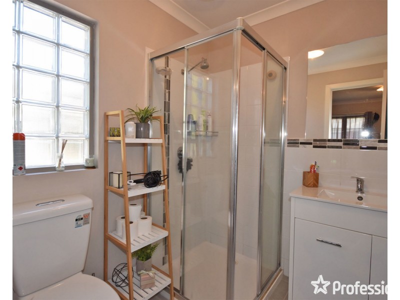 10a Neville Street, Mooroolbark VIC 3138