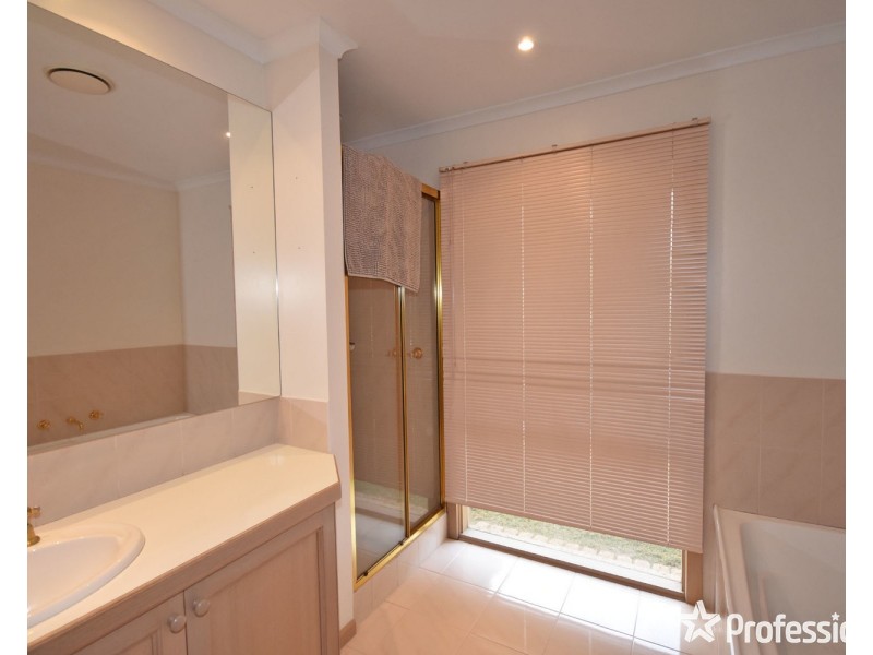 79 Lakeview Drive, Lilydale VIC 3140