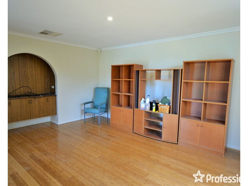 11 Lightwood Drive, Ferntree Gully VIC 3156