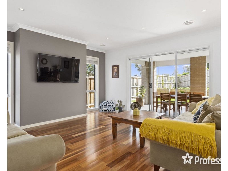 39 Larbert Road, Mooroolbark VIC 3138