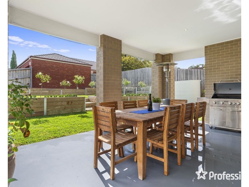 39 Larbert Road, Mooroolbark VIC 3138