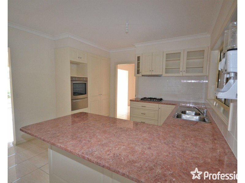 46 Larbert Road, Mooroolbark VIC 3138