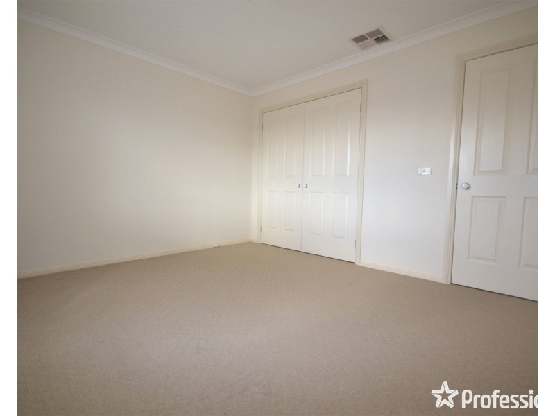 46 Larbert Road, Mooroolbark VIC 3138