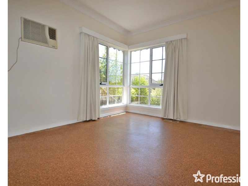 16 Celeste Court, Chirnside Park VIC 3116