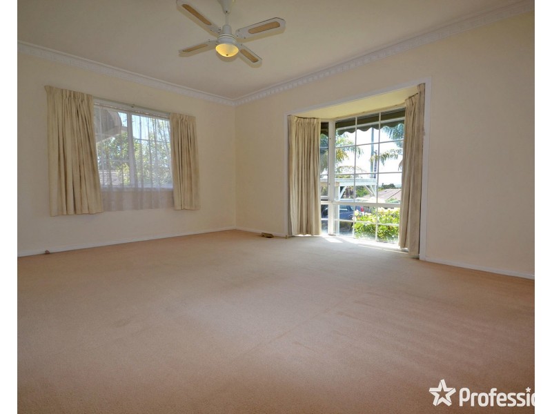 16 Celeste Court, Chirnside Park VIC 3116