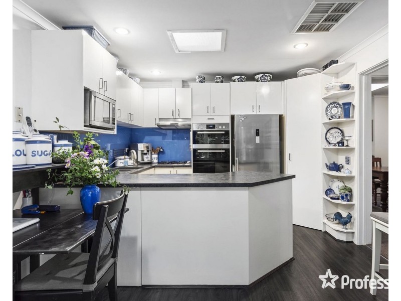 4 Roland Avenue, Mount Evelyn VIC 3796