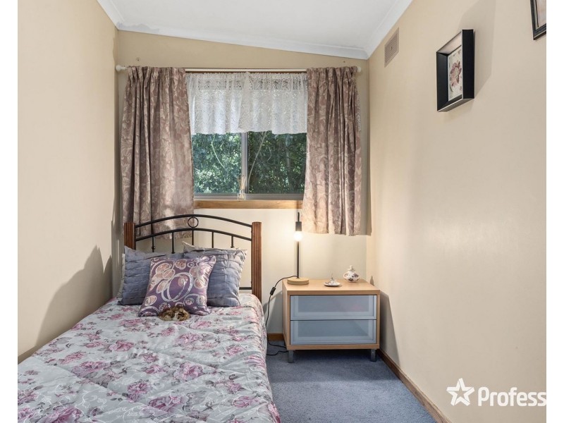 4 Roland Avenue, Mount Evelyn VIC 3796