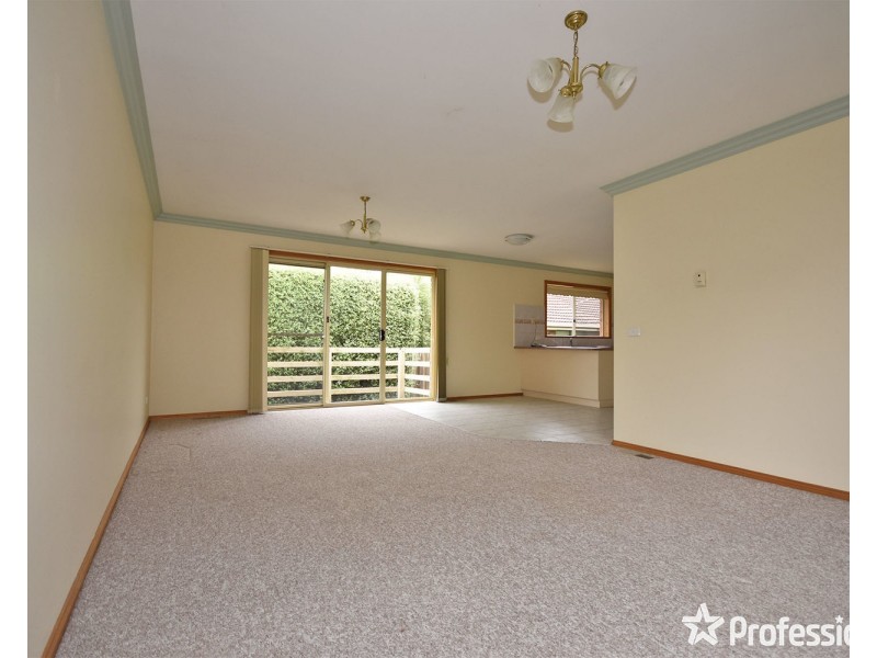 4/40-42 Newman Road, Mooroolbark VIC 3138