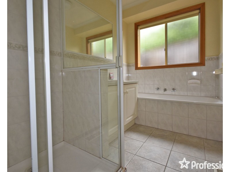 4/40-42 Newman Road, Mooroolbark VIC 3138