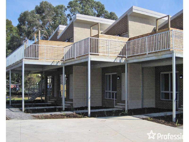 20/8-10 Mount View Parade, Mooroolbark VIC 3138