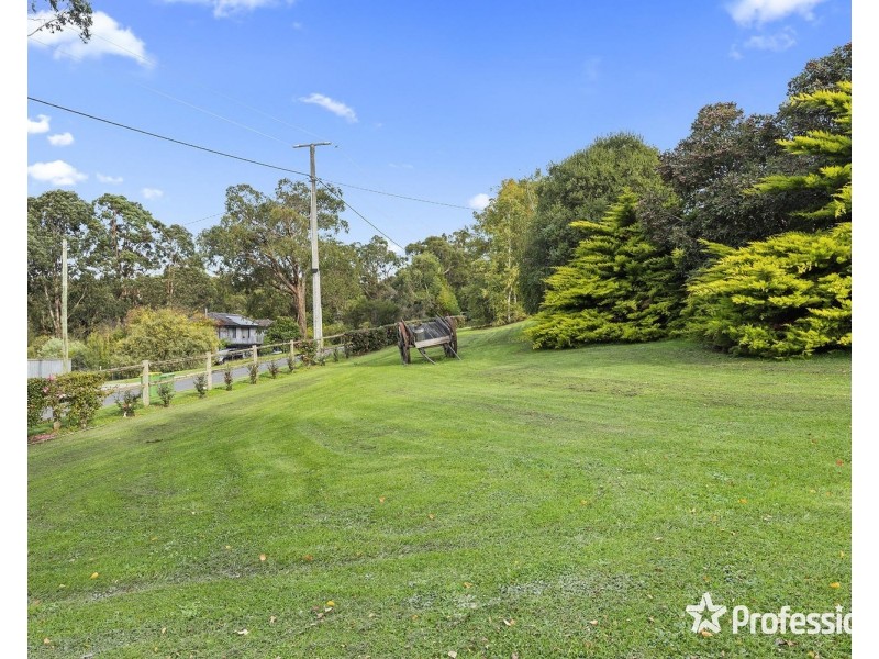 16a Charles Road, Lilydale VIC 3140