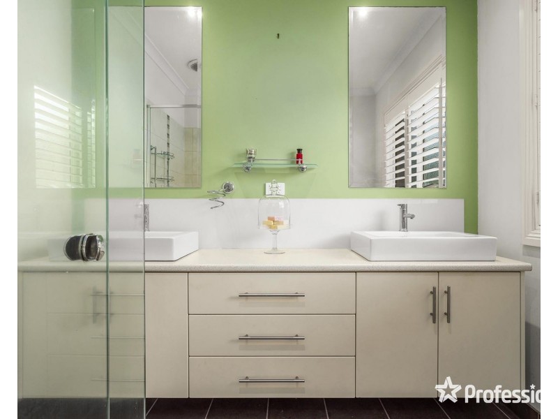 16a Charles Road, Lilydale VIC 3140