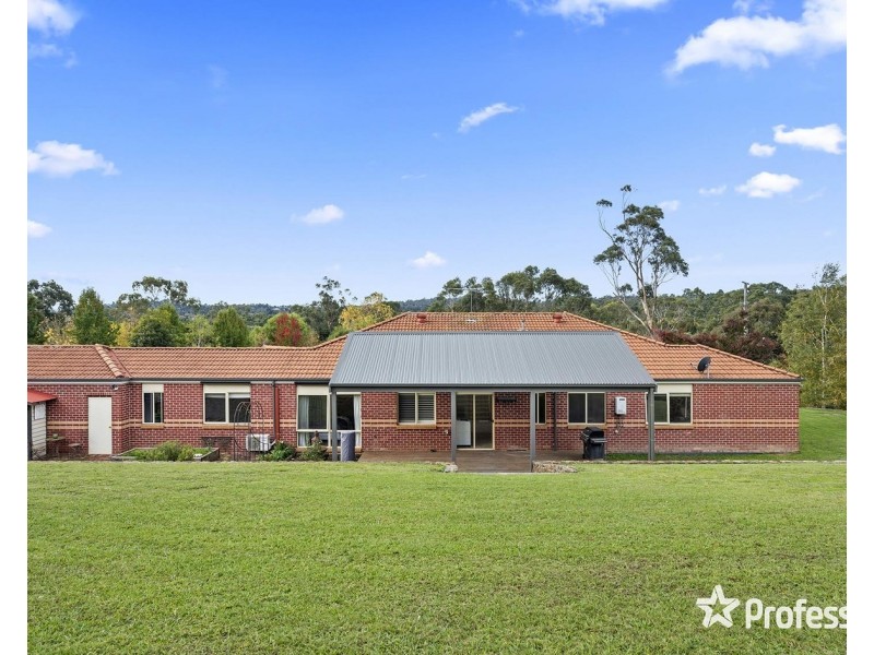 16a Charles Road, Lilydale VIC 3140