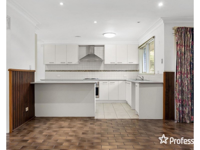 12 Birkenhead Drive, Kilsyth VIC 3137