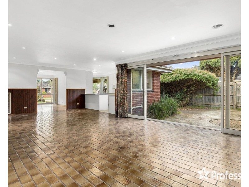 12 Birkenhead Drive, Kilsyth VIC 3137