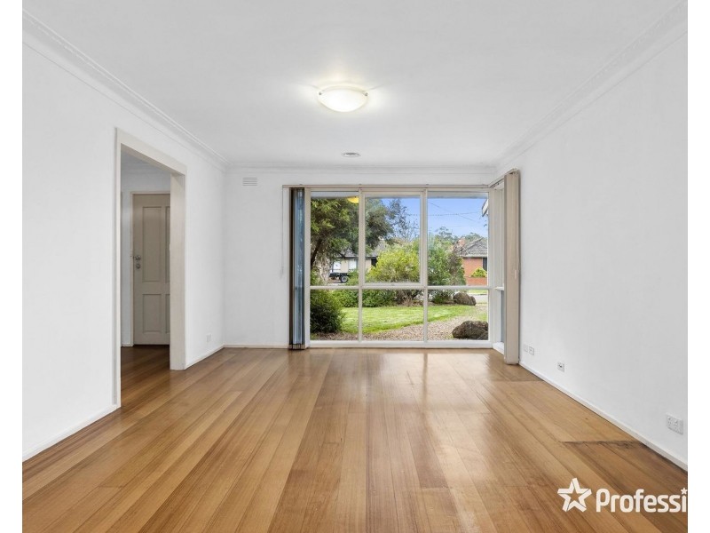 12 Birkenhead Drive, Kilsyth VIC 3137