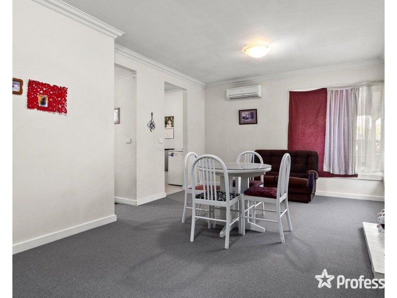 16 Mount View Parade, Mooroolbark VIC 3138