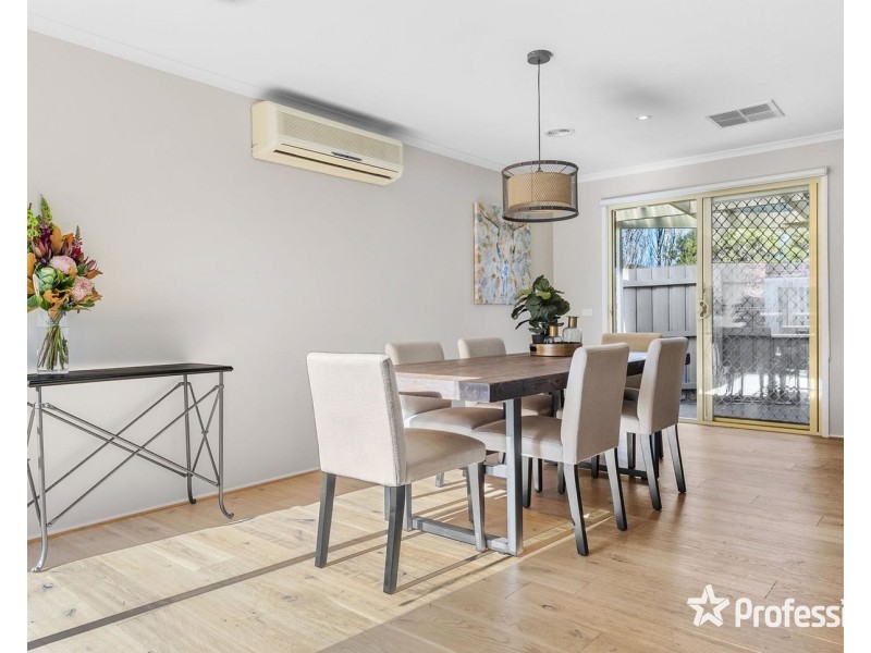 11 Cosmo Court, Kilsyth VIC 3137