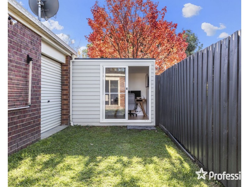 11 Cosmo Court, Kilsyth VIC 3137