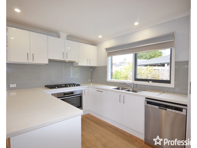 10 Coachmans Court, Chirnside Park VIC 3116